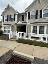 Building Photo - 4101 Lenox Oval
