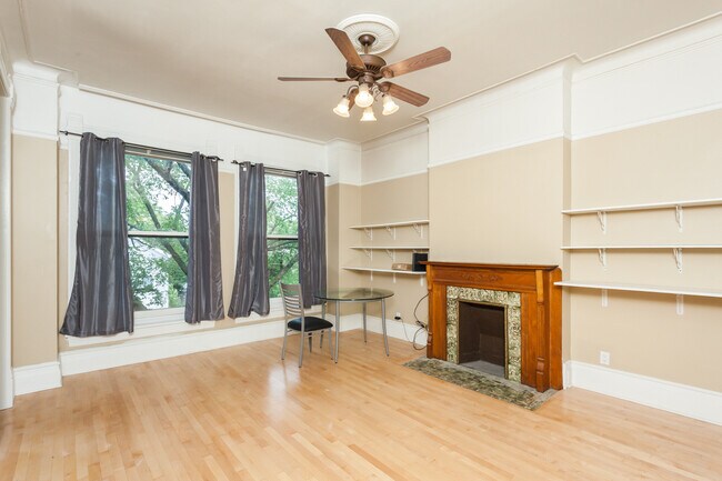 Foto del edificio - 929 W Fletcher St