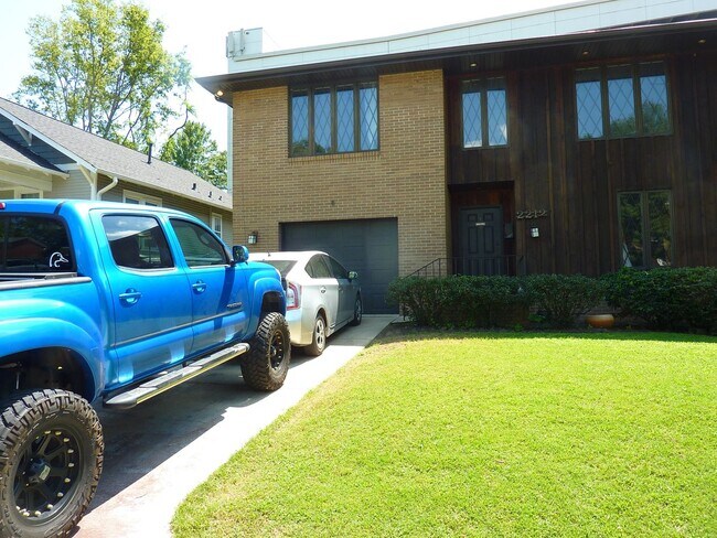 Foto del edificio - 2212 Clinch Ave