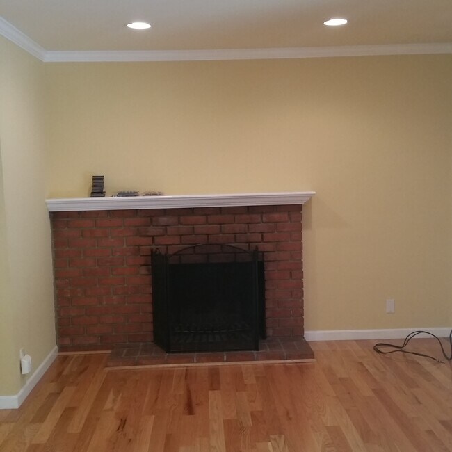 Foto del edificio - 2221 Homewood Dr