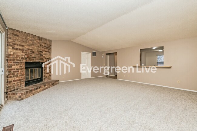 Foto del edificio - 4735 Stonehedge St