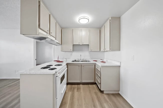 1 habitación, 1 baño - 500 pies cuadrados - Laurel Palms Apartments