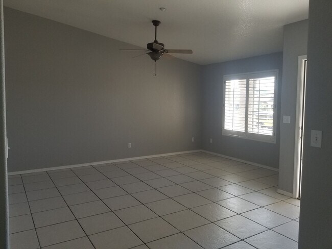 Foto del edificio - 1336 Vaquero Dr
