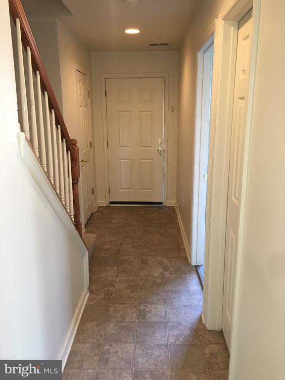 Foto del edificio - 610 Pendleton Ln