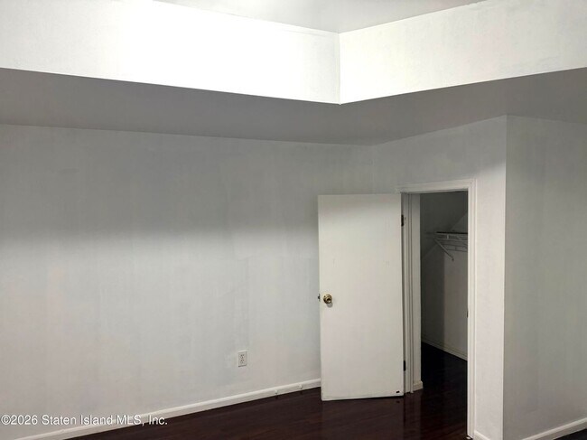 Building Photo - 223 Buel Ave