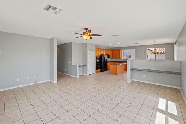 Building Photo - Stylish 4-Bedroom Rental in Rancho Sahuari...