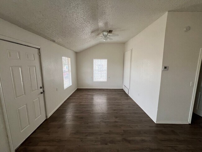 Foto del edificio - 3202 Baylor St