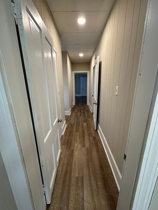 Foto del edificio - Recently Renovated 3BR/1BA Home in New Albany!