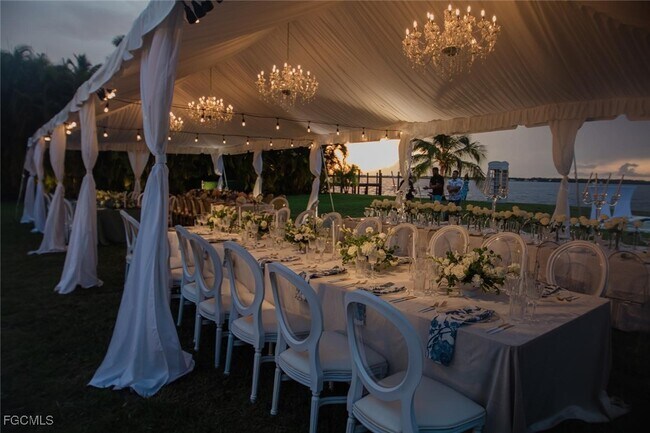Foto del edificio - 4369 Cypress Ln