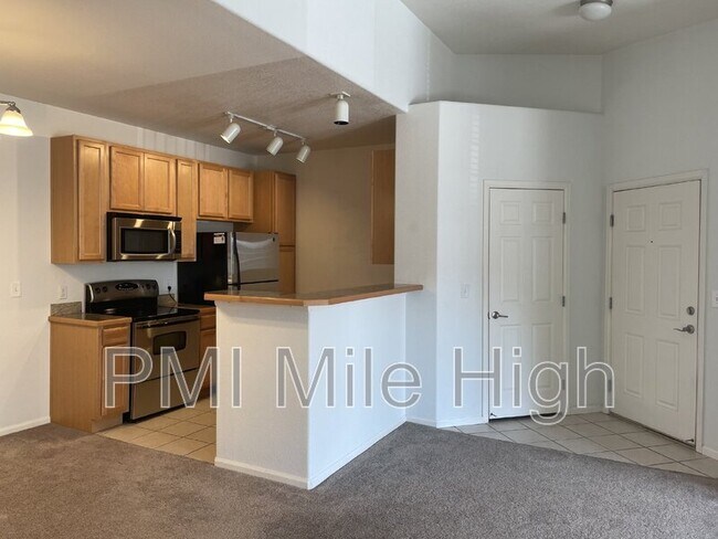Building Photo - 2855 Blue Sky Cir