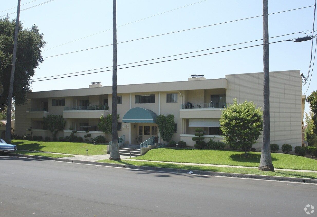 Foto del edificio - 623 N Monterey St