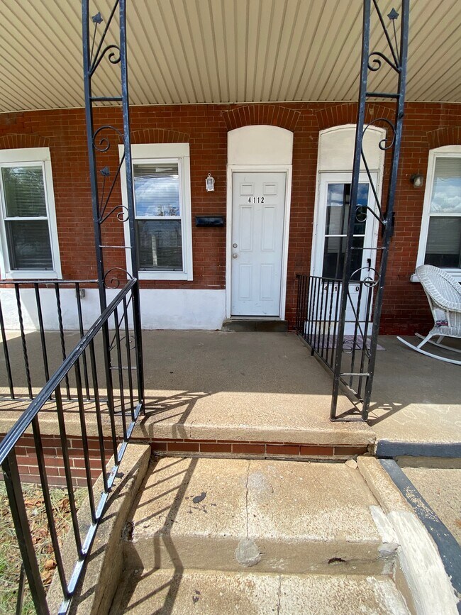 Building Photo - 4112 Post Rd