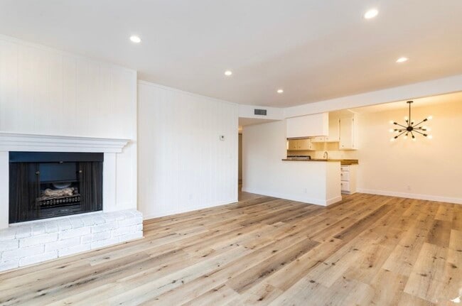 Foto del edificio - 4524 Tujunga Ave