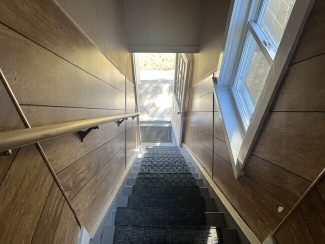 Foto del edificio - 526 E Eighth Street