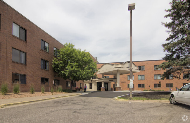 Building Photo - Lyngblomsten Apartments