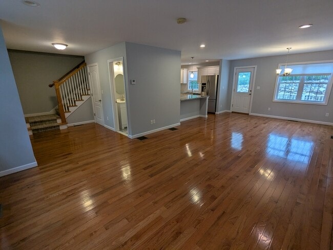 Building Photo - 227-229 River Road - 229