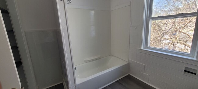 Foto del edificio - Newly Renovated 3BR Home – Lancaster – Move-In Ready