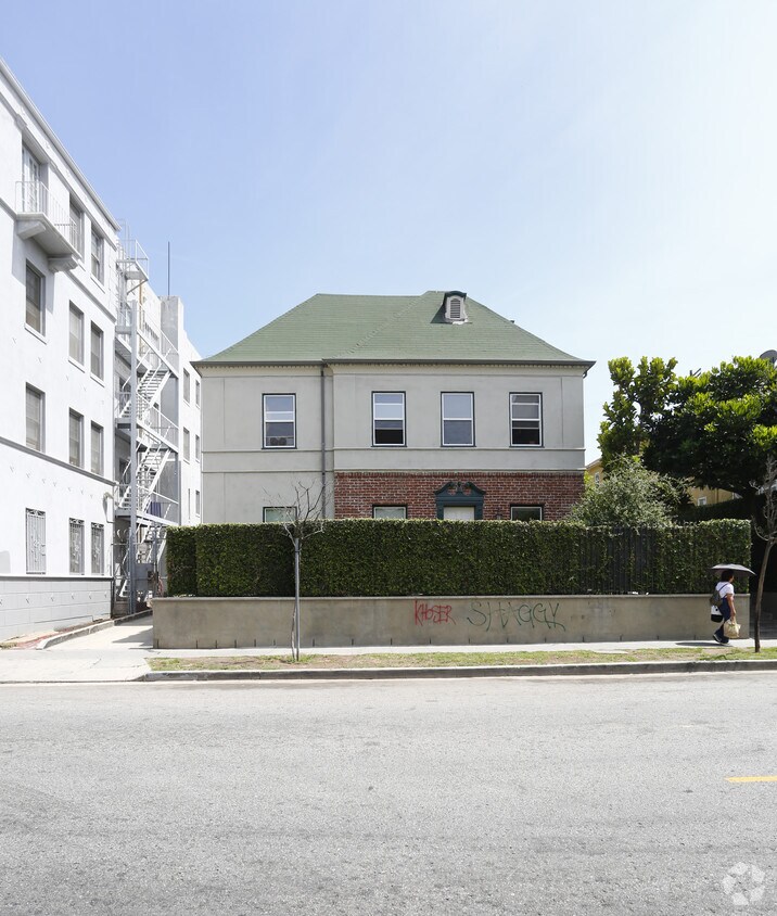 Foto del edificio - 712 S Mariposa Ave