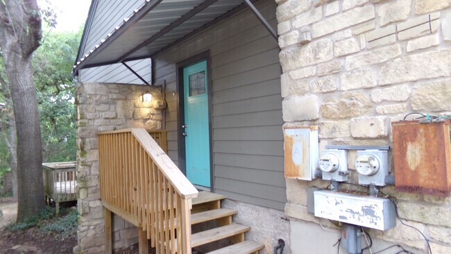 Building Photo - Yuhashi Properties1 (1606 Waterloo Trl)