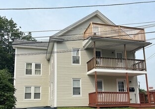 Building Photo - 10 5th Ave