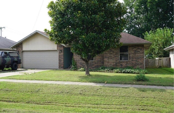 Primary Photo - 3134 W Calhoun St