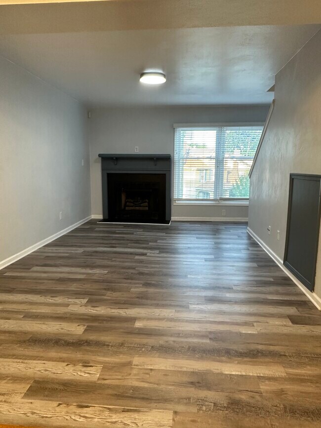 1301 Hampton Blvd Unit 203, Norfolk, VA 23517 Condo for Rent in