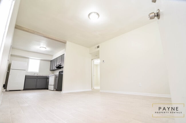 Building Photo - 4217 Rosemont Dr