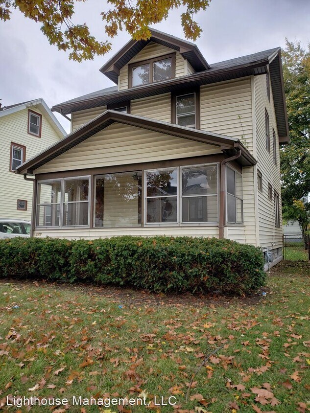 Primary Photo - 3 br, 1 bath House - 179 Rockview Terr.