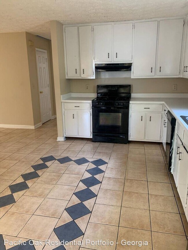 Foto del edificio - 4 br, 2 bath House - 615 Cowan Rd