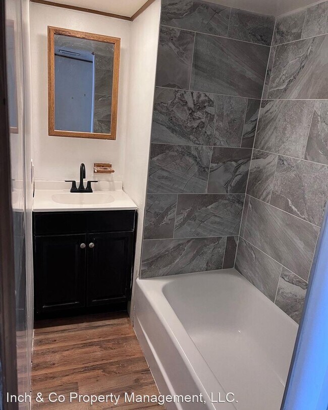 Foto del edificio - 2 br, 1.5 bath House - 928 Elm St