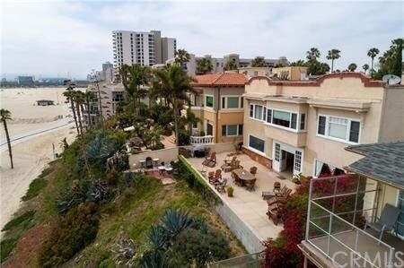 Foto del edificio - 1616 E Ocean Blvd