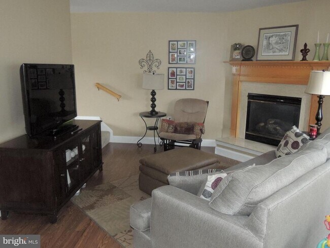 Building Photo - 103 Ladyslipper Dr