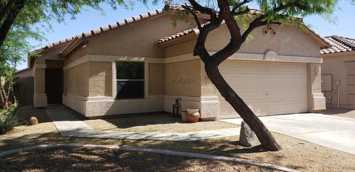Building Photo - 44430 Caven Dr