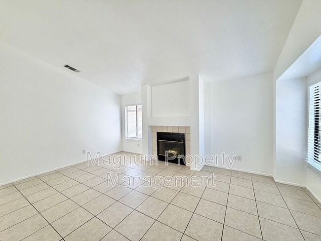 Foto del edificio - 29677 Woodlands Ave