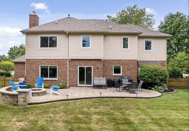 Foto del edificio - Beautiful Brick 4 Bed 3 Bath Home in Carmel Available Now!