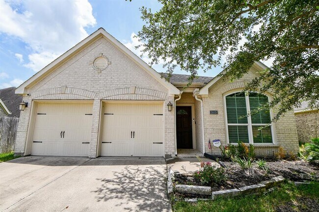 Foto del edificio - 26115 Serenity Oaks Dr