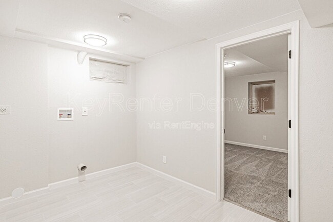 Foto del edificio - 4762 S Acoma St