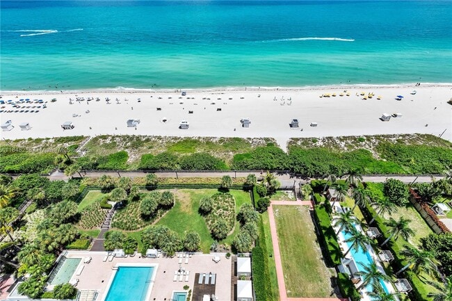 Building Photo - 3737 Collins Ave