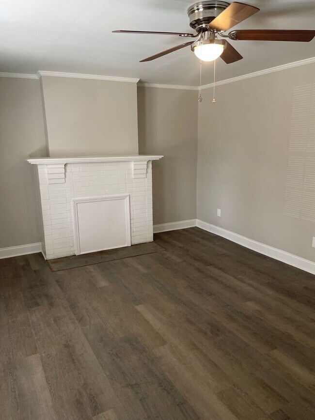 Foto del edificio - 417 E Twenty-Seventh St