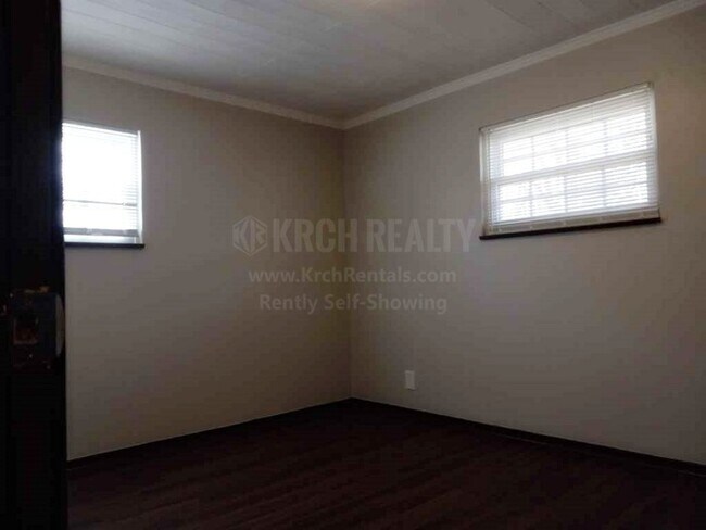 Building Photo - Nice 3 bedroom, 1 bathroom home!