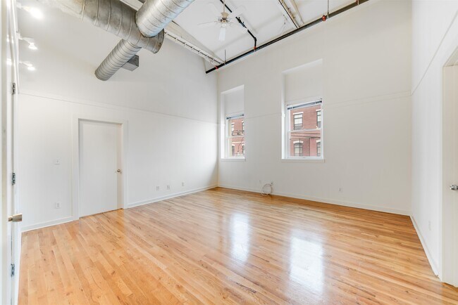 Foto del edificio - 716 Madison St