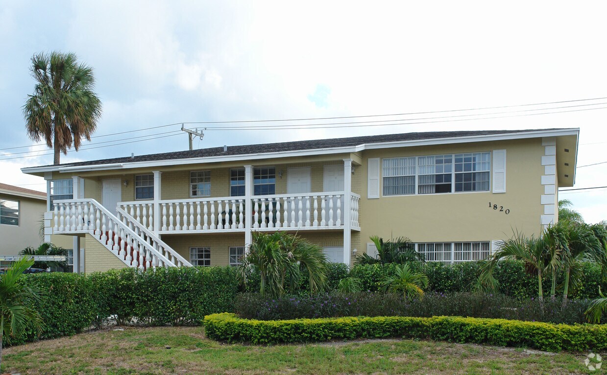Foto del edificio - 1820 NE 56th St