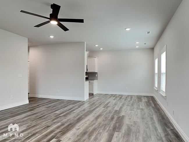 Building Photo - 1041 Pebble Pass