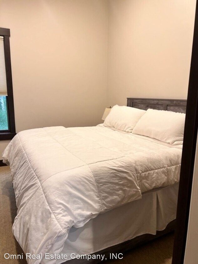 Foto del edificio - 1 br, 1 bath House - 28 W Benjamin Pt