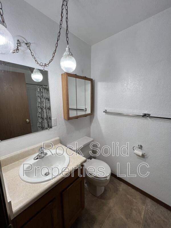 Foto del edificio - 3305 Frontier St