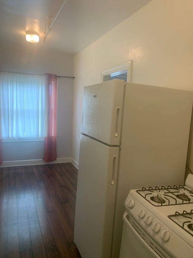 Foto del edificio - Mission Hills Studio