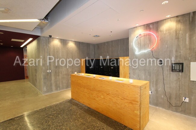 Building Photo - 388 Fulton St