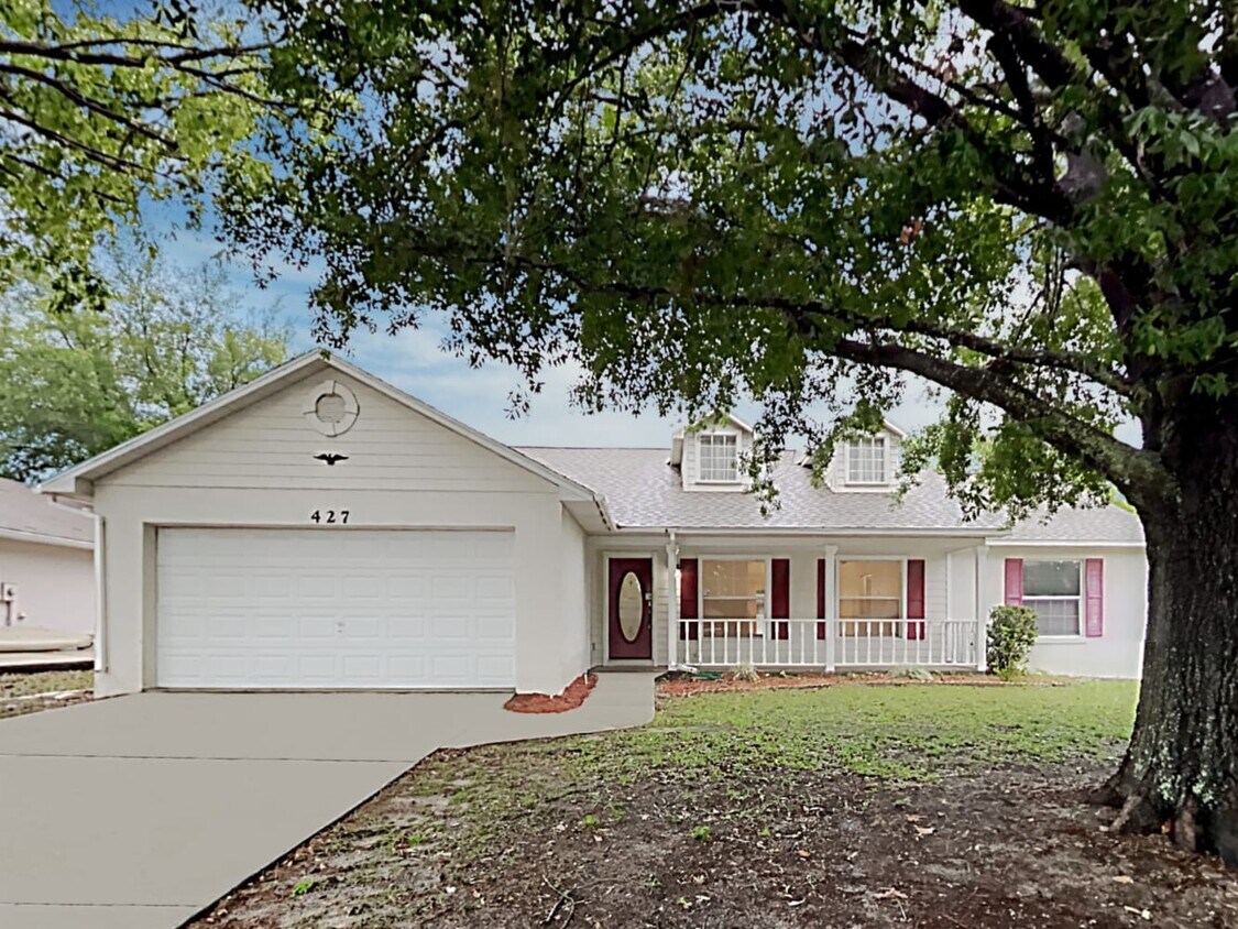 Primary Photo - 427 Woodview Dr