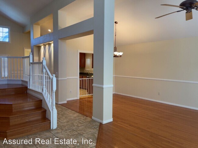 Building Photo - 3 br, 2.5 bath House - 1768 Summerwood Circle
