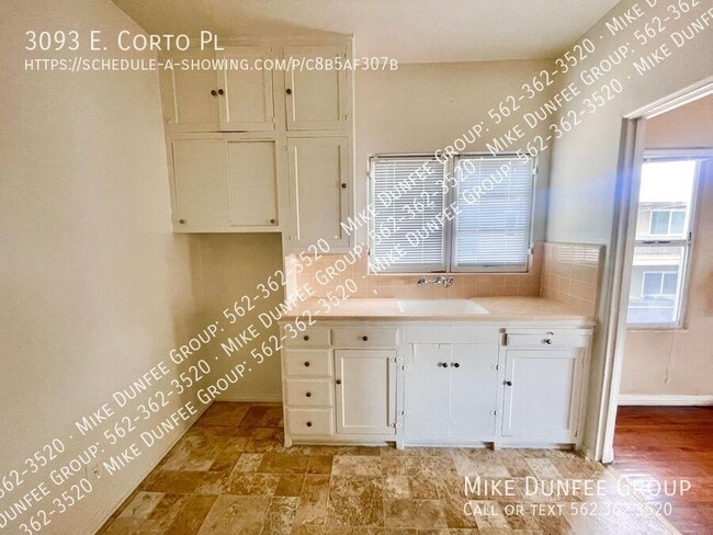 Building Photo - 3093 E Corto Pl